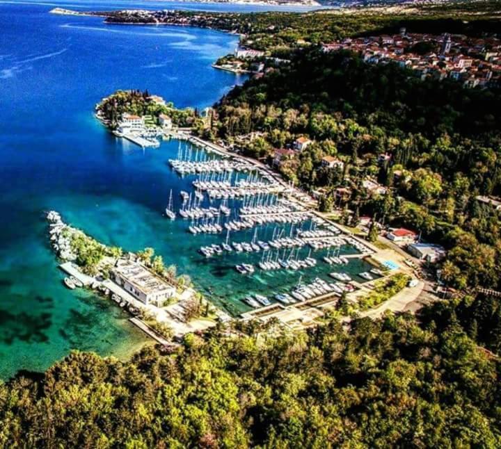 Villa Riva Omišalj Eksteriør bilde